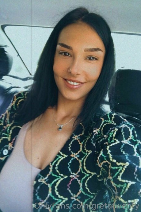 gretatwenty best model picture