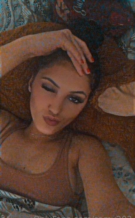 samy203 art model picture