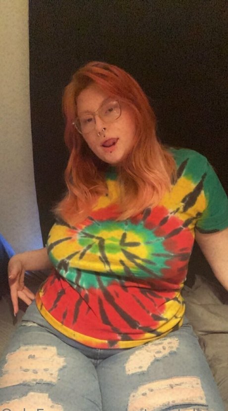 whatayatalkinabeet sexy model picture