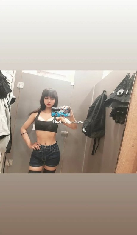 eating onlyfans free porn picture