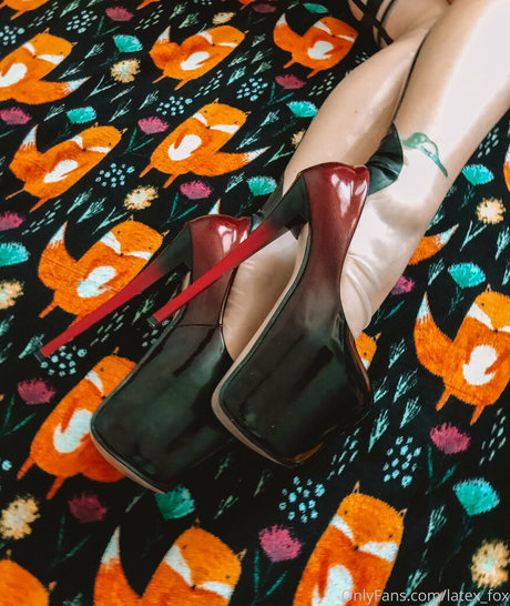 latex fox free model gallery