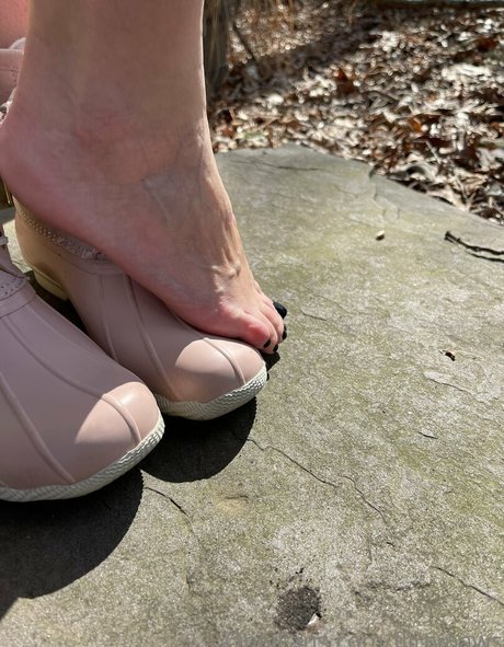 flirtypaws sexy actress img