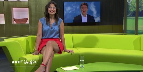 Fatma Mittler Solak model adult gallery