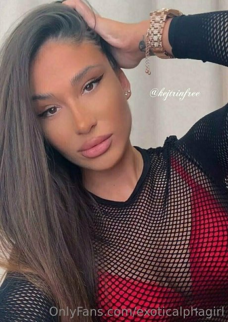 exoticalphagirl pretty model picture