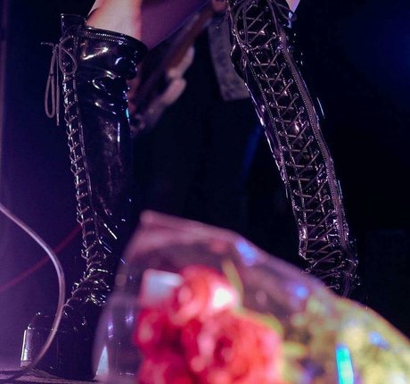 Maggie Lindemann model perfect pictures