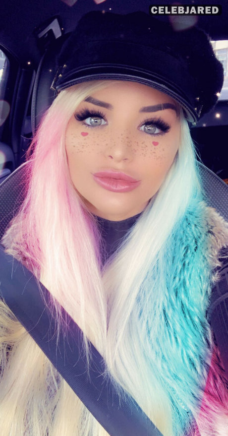 Charlotte Knight model nudes photos