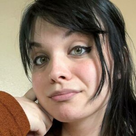 JuliaThongg model sex pics