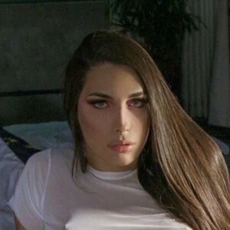 luizadevil model hot pic