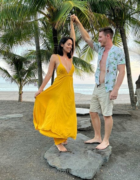 thewildwithyou hot actress pic