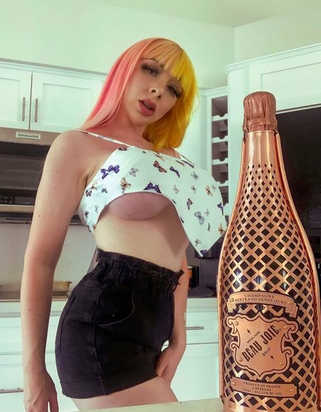 armpit licking onlyfans pretty pic