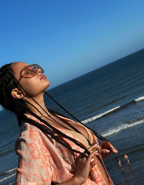 Fit que en exclusive model img