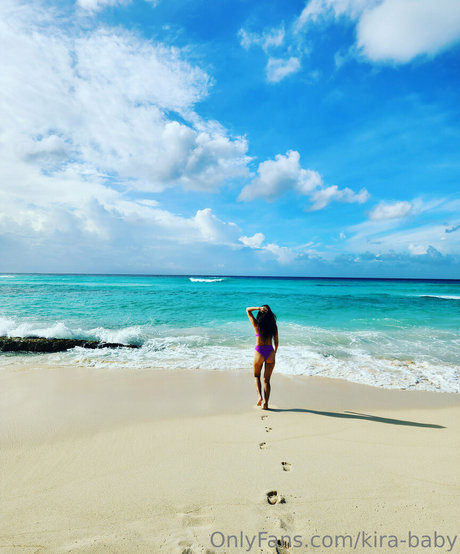 Akira Love best model images