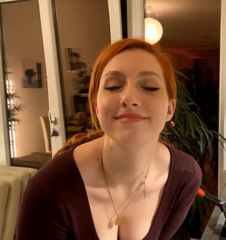 Lara Loft star hot gallery