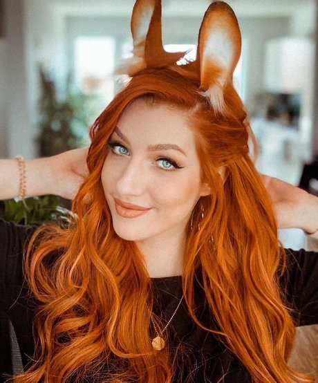 Lara Loft nice actress photo