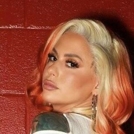 Tay Money erotic model photos