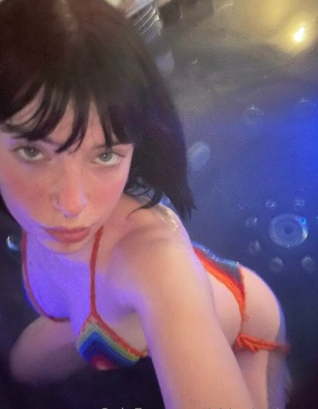 chloehodgson star hot images