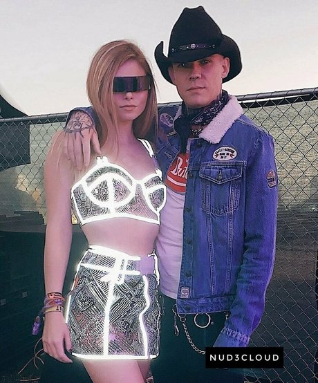 Chloe Mettenbrink Profile pic