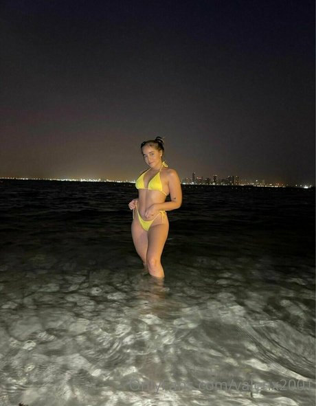 valenx2001 xxx model pictures