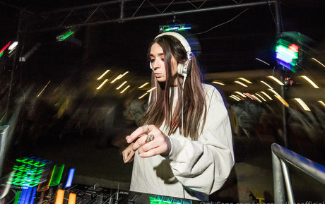 vybrantvibesofficial nude actress archive