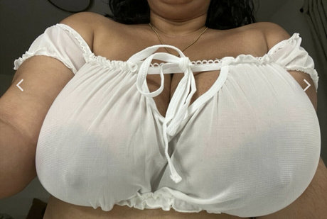 mynamesydalia adult model image