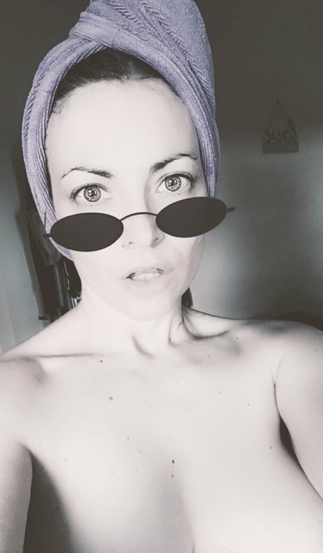 mindfulwithrose nudes actress archive