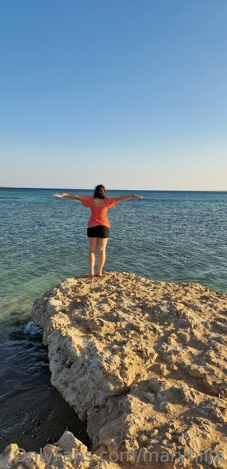 maryhillx naked pornstar photos