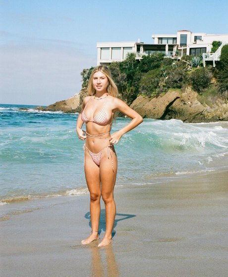 Jade Harris erotic model gallery