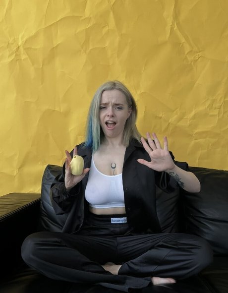 Asya Say xxx model image