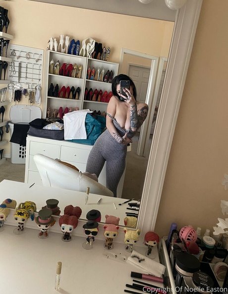 hairy lesbian onlyfans sexy pic