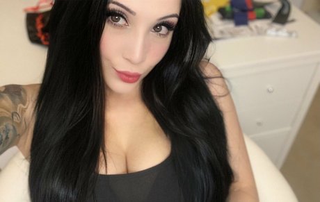 thenoelleeaston hd star pictures