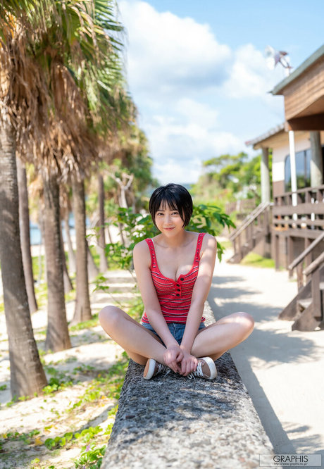 Hibiki Natsume free pornstar images