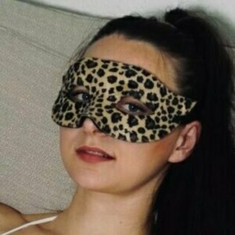 followthemaskedbunnyfree pornstar top picture