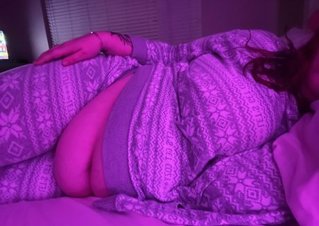 hungrykatiebbw adult model pictures