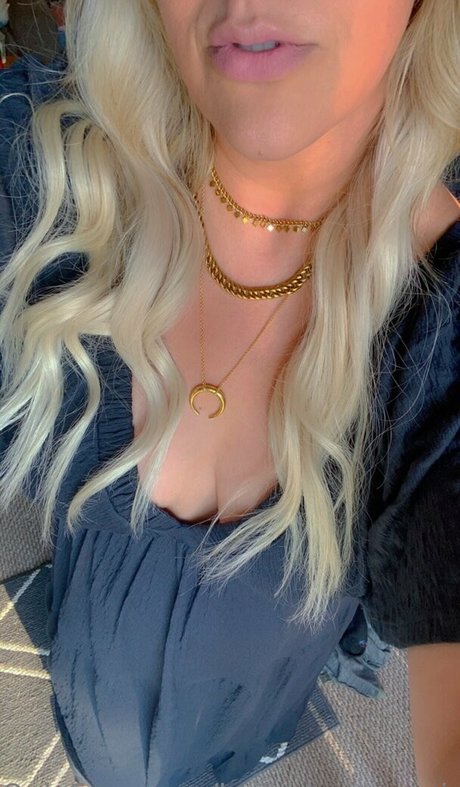 blonde big tits onlyfans free sexy photos