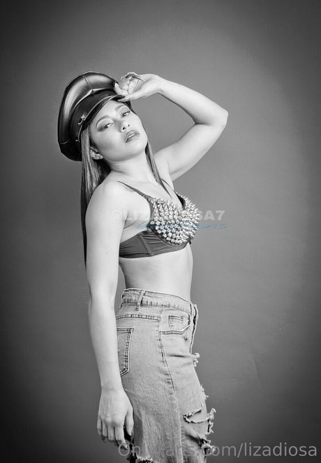 lizadiosa naked actress image