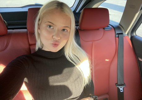 ninanyhagen sexy actress pic