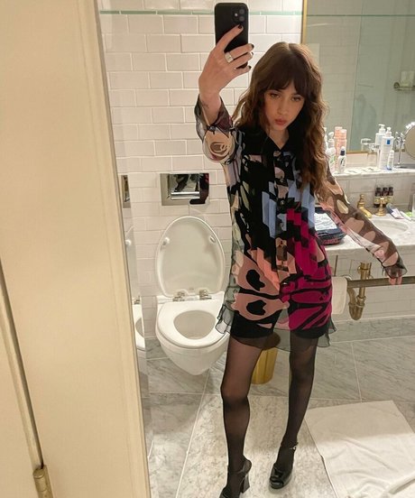 Clairo star xxx photo