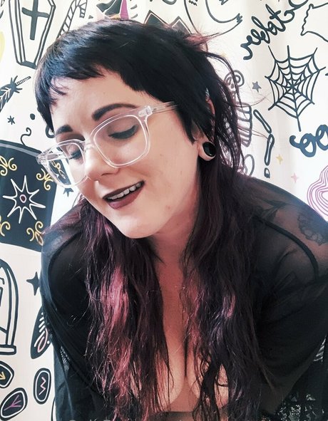 pregnantprudence star high quality picture