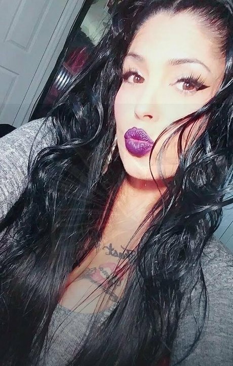 sexistrawberry5611 actress image