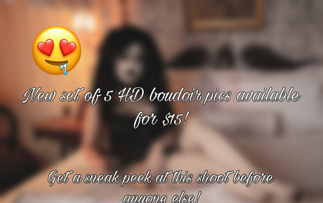 mamiehades pornstar naked image