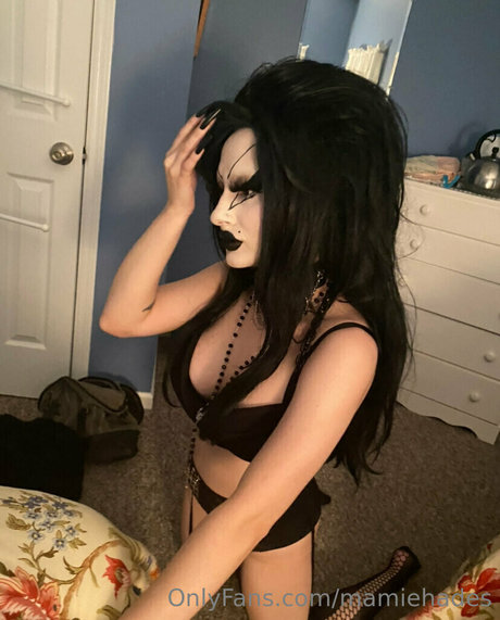 mamiehades nudes star pic