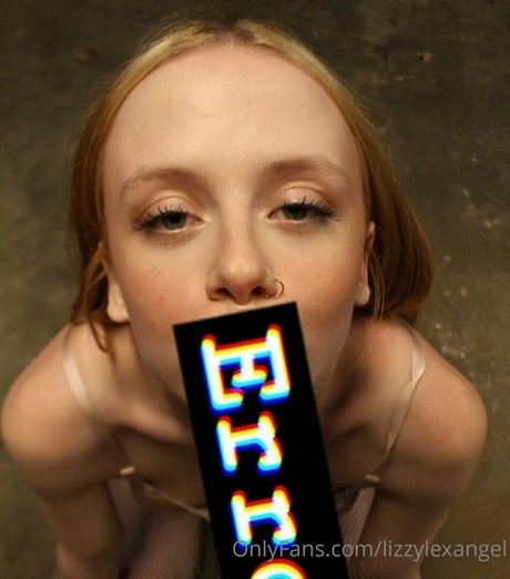 lizzylexangel star naked pictures