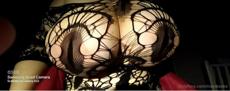 maxiboobs hot pornstar pic