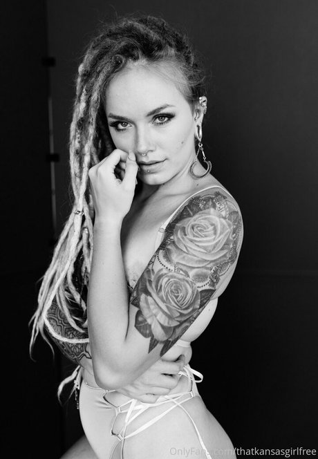 thatkansasgirlfree pornstar perfect photo