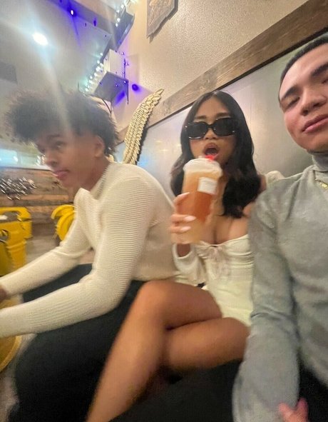 mar1uhh naked star pics