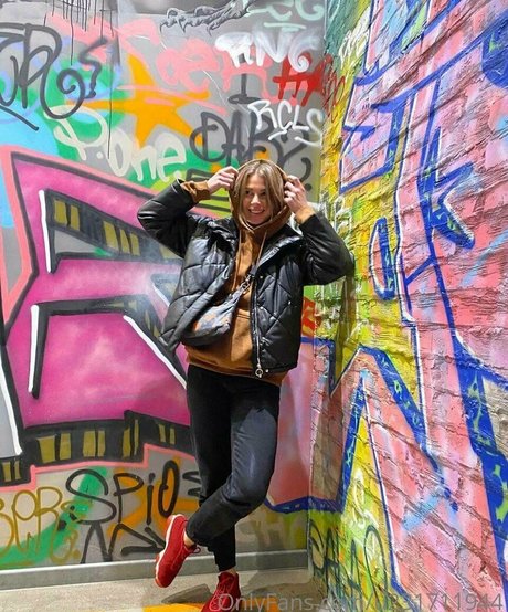 mollly dolly hd actress pics