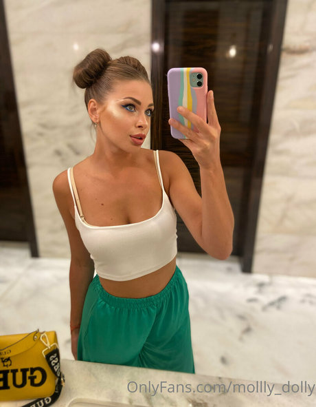 mollly dolly sexy actress photo