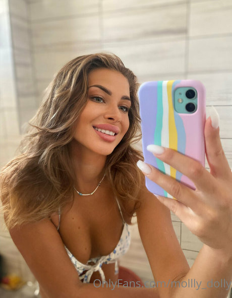 mollly dolly star adult gallery