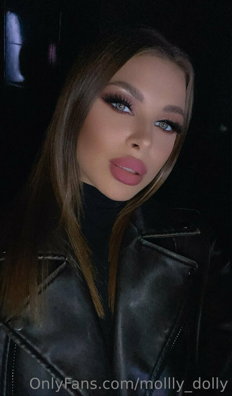 mollly dolly model erotic galleries