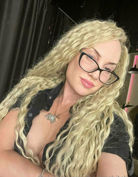 badassbitchxx perfect actress pic